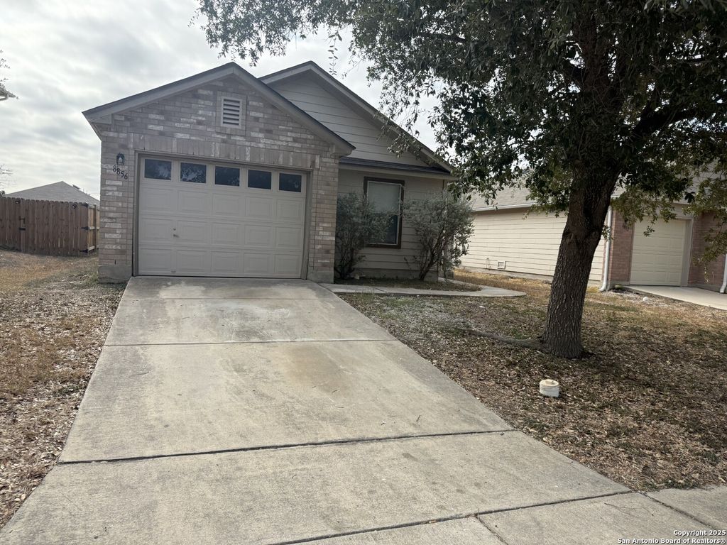 8856 Staghorn, Converse, TX 78109