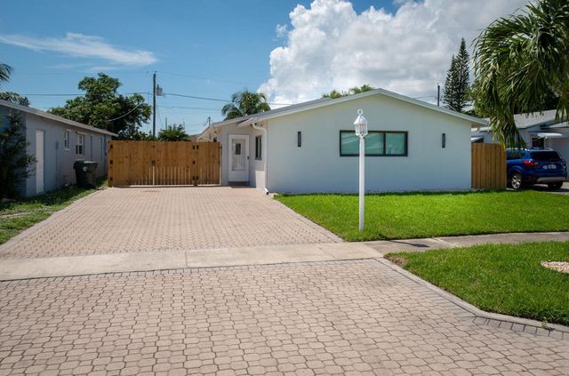 524 NW 53rd Street, Boca Raton, FL 33487