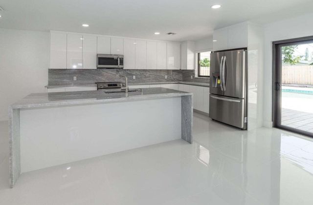 524 NW 53rd Street, Boca Raton, FL 33487