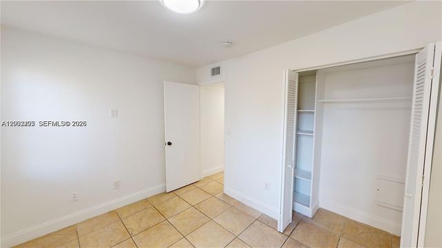 453 SW 2nd St 301C, Miami, FL 33130