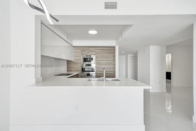 330 Sunny Isles Blvd 5-805, Sunny Isles Beach, FL 33160