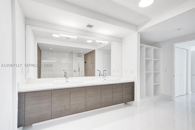 330 Sunny Isles Blvd 5-805, Sunny Isles Beach, FL 33160