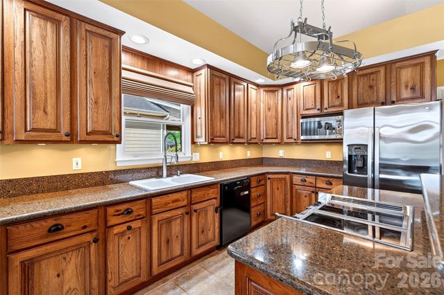 831 Lake Club Drive, Nebo, NC 28761