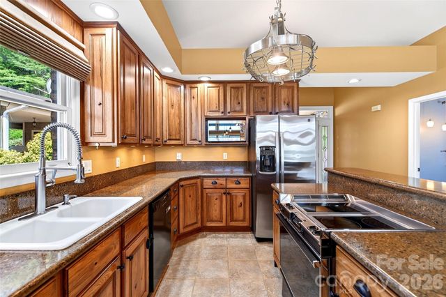 831 Lake Club Drive, Nebo, NC 28761