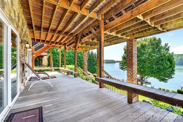 831 Lake Club Drive, Nebo, NC 28761
