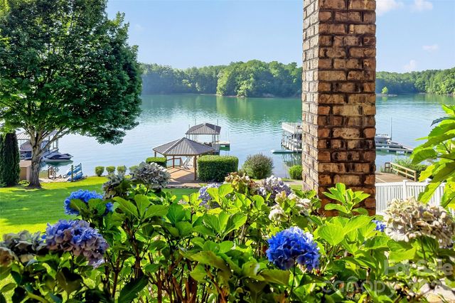 831 Lake Club Drive, Nebo, NC 28761