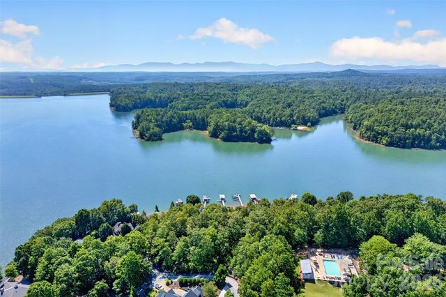 831 Lake Club Drive, Nebo, NC 28761