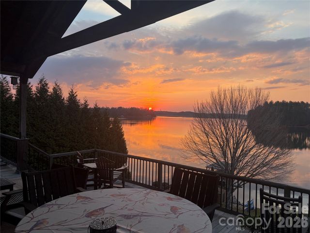 831 Lake Club Drive, Nebo, NC 28761