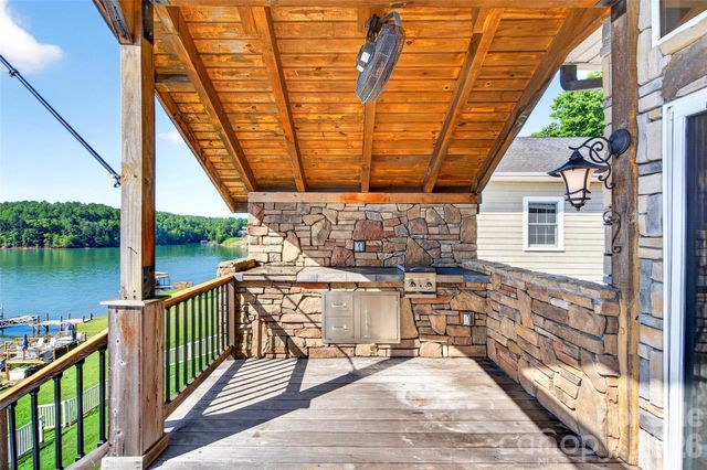 831 Lake Club Drive, Nebo, NC 28761