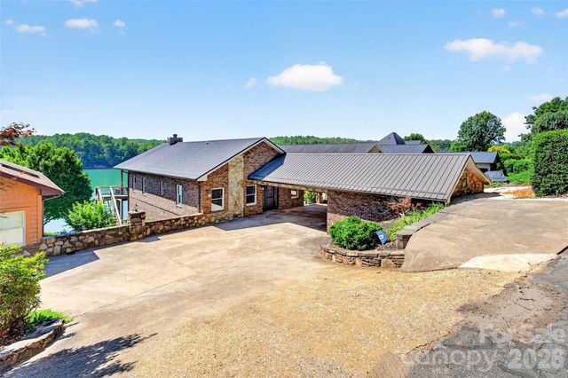 831 Lake Club Drive, Nebo, NC 28761