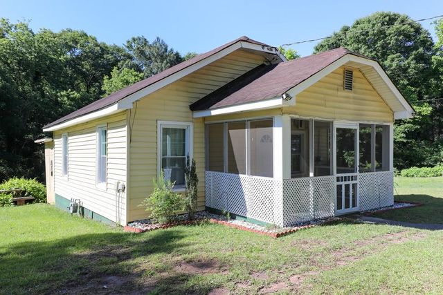 1186 E Tugalo Street, Toccoa, GA 30577