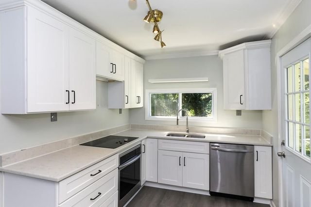 1186 E Tugalo Street, Toccoa, GA 30577