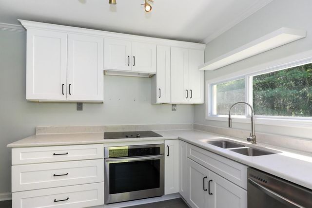 1186 E Tugalo Street, Toccoa, GA 30577