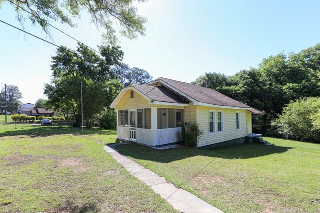 1186 E Tugalo Street, Toccoa, GA 30577