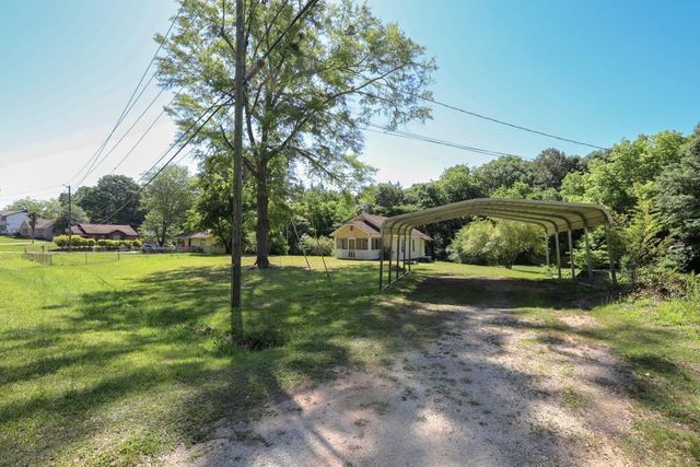 1186 E Tugalo Street, Toccoa, GA 30577