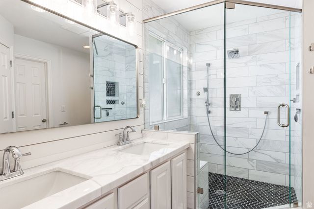 6627 W VALLEY OAK DR, West Jordan, UT 84081