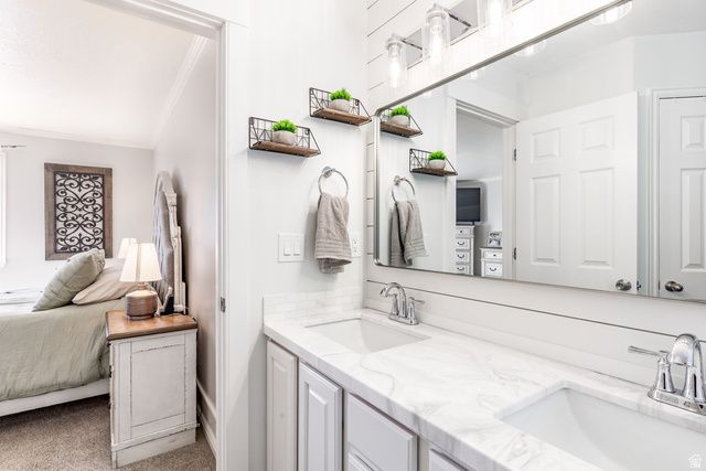 6627 W VALLEY OAK DR, West Jordan, UT 84081