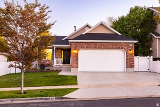 6627 W VALLEY OAK DR, West Jordan, UT 84081