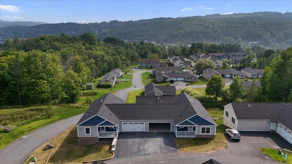 14 Payton Lane, Barre Town, VT 05641