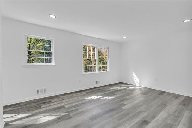 165 N MOURNING DOVE N Drive, Fayetteville, GA 30215