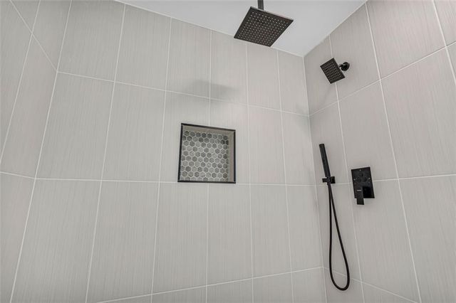 165 N MOURNING DOVE N Drive, Fayetteville, GA 30215