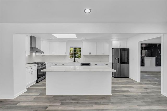 165 N MOURNING DOVE N Drive, Fayetteville, GA 30215