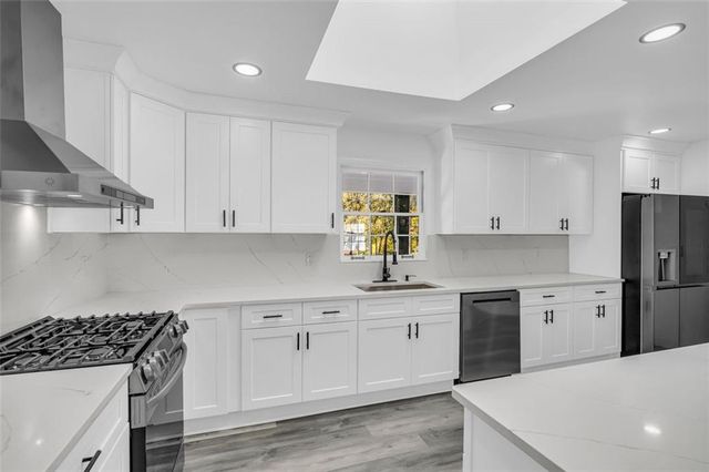 165 N MOURNING DOVE N Drive, Fayetteville, GA 30215