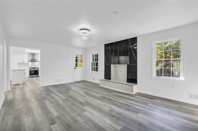 165 N MOURNING DOVE N Drive, Fayetteville, GA 30215