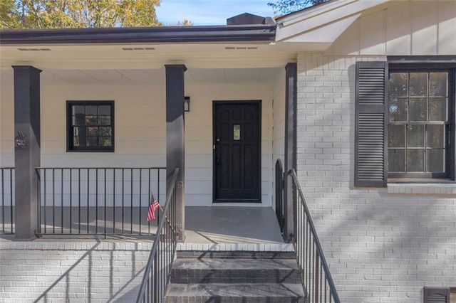 165 N MOURNING DOVE N Drive, Fayetteville, GA 30215