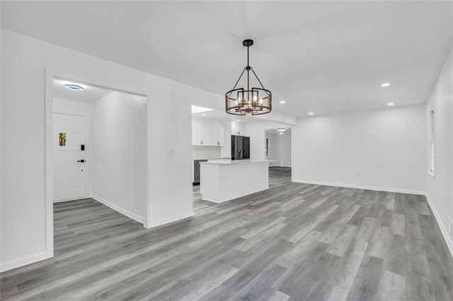 165 N MOURNING DOVE N Drive, Fayetteville, GA 30215