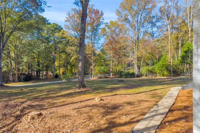 165 N MOURNING DOVE N Drive, Fayetteville, GA 30215