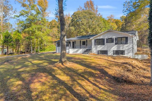 165 N MOURNING DOVE N Drive, Fayetteville, GA 30215