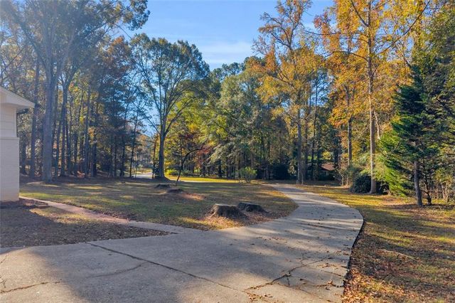 165 N MOURNING DOVE N Drive, Fayetteville, GA 30215