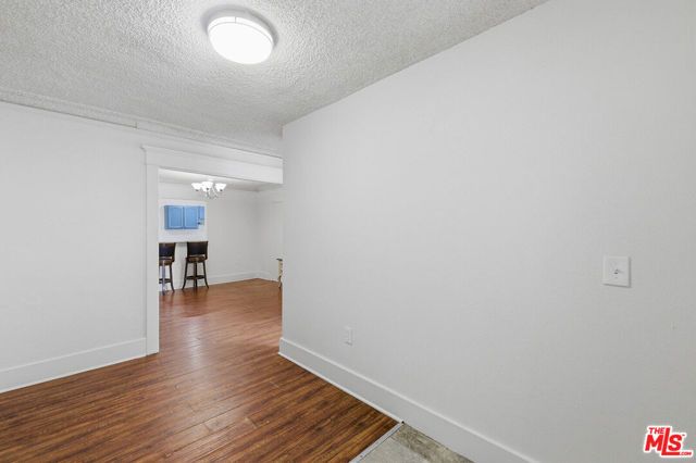 6015 Brynhurst Avenue, Los Angeles, CA 90043