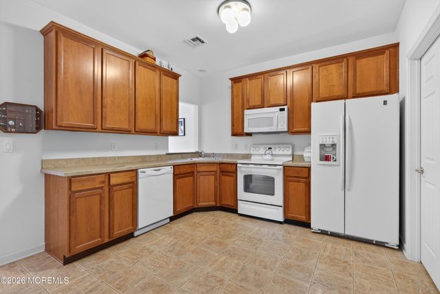 4 Winkle Court, Manchester, NJ 08759