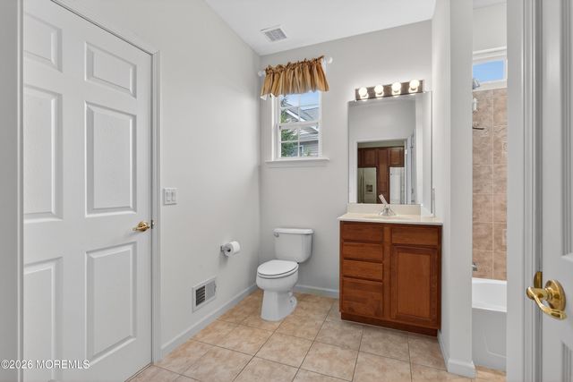 4 Winkle Court, Manchester, NJ 08759