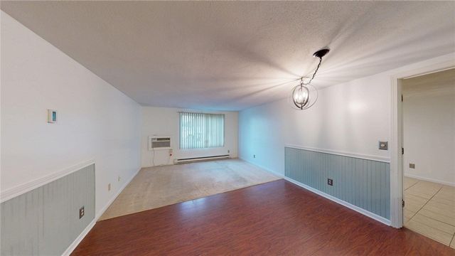 200 Woodlawn Avenue 103, North Providence, RI 02904