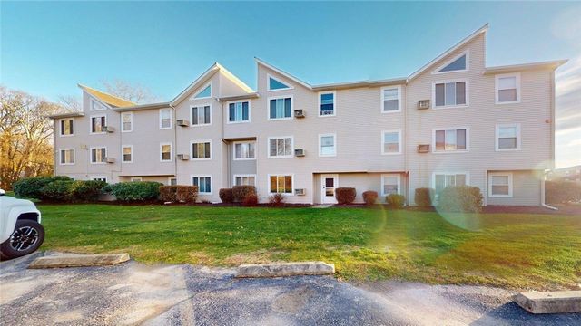 200 Woodlawn Avenue 103, North Providence, RI 02904
