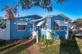 2491 35TH AVENUE N, St Petersburg, FL 33713