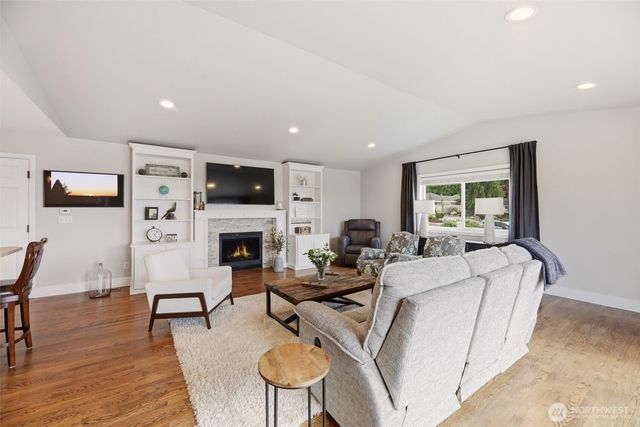 19679 Smiley Drive, Mount Vernon, WA 98274