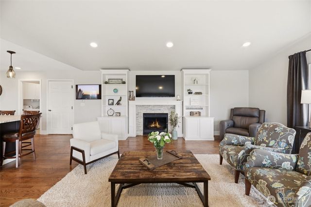 19679 Smiley Drive, Mount Vernon, WA 98274