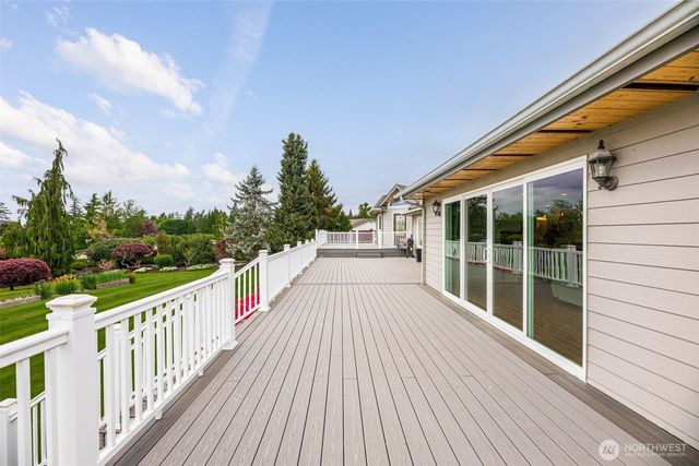 19679 Smiley Drive, Mount Vernon, WA 98274
