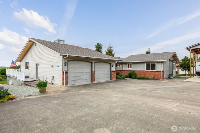 19679 Smiley Drive, Mount Vernon, WA 98274