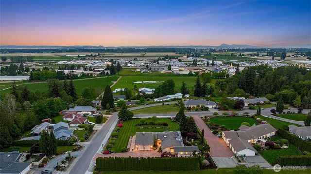 19679 Smiley Drive, Mount Vernon, WA 98274