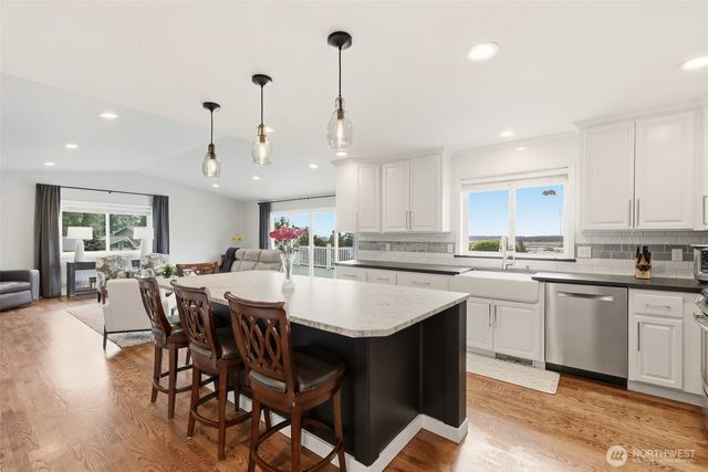 19679 Smiley Drive, Mount Vernon, WA 98274