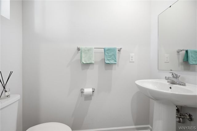 99 South Drive, West Seneca, NY 14218