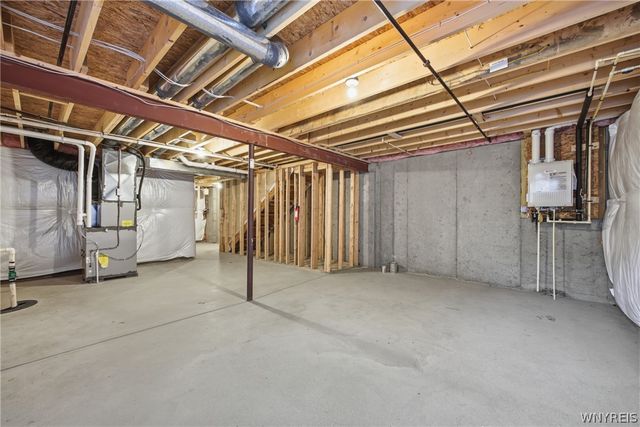 99 South Drive, West Seneca, NY 14218