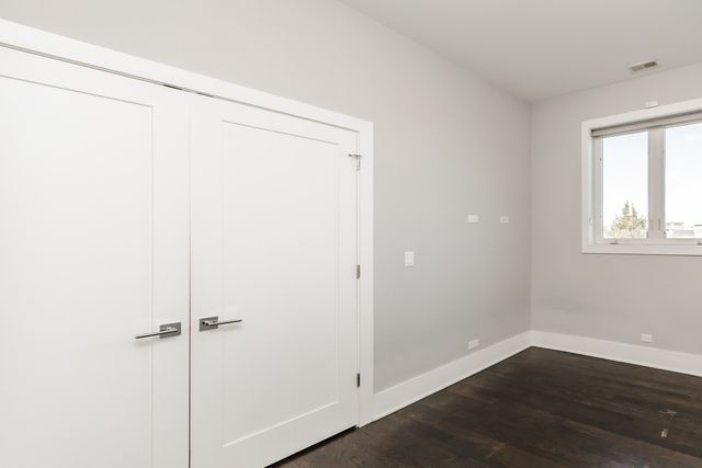 2018 S Loomis Street 3, Chicago, IL 60608