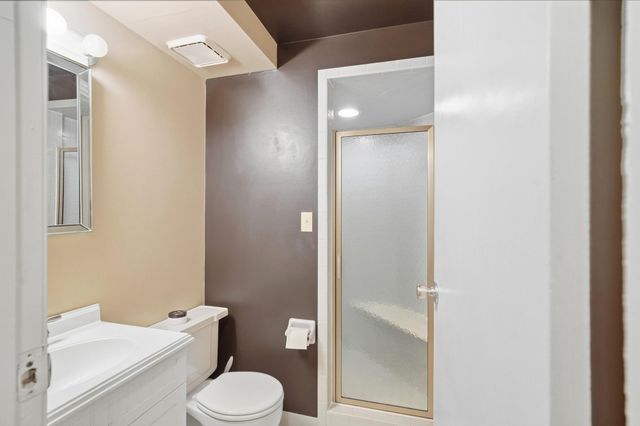 122 Ridge Hill Drive, Highland Heights, KY 41076