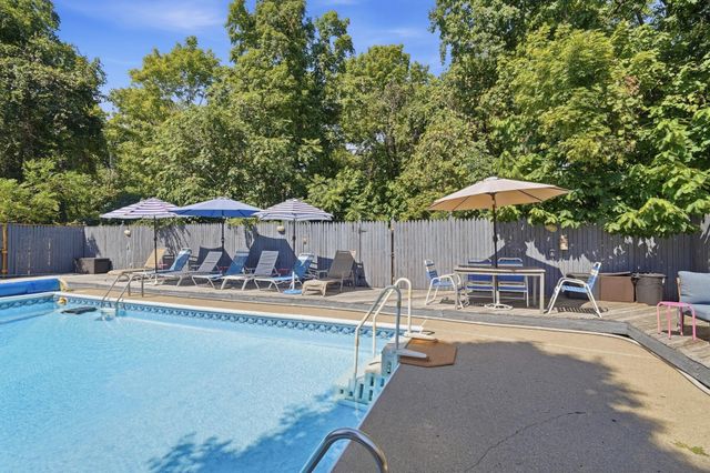 122 Ridge Hill Drive, Highland Heights, KY 41076